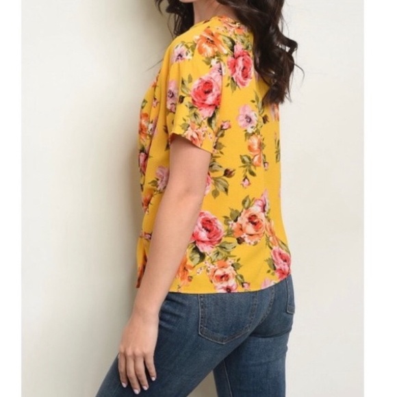 Yellow lightweight textured floral top - Picture 2 of 8